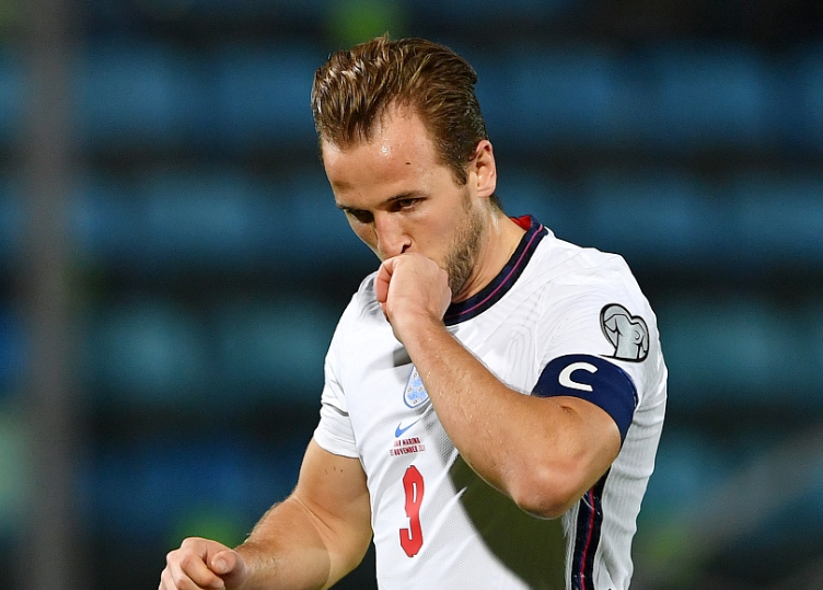 英格兰队碾压日本队，梁靖崑高光表现