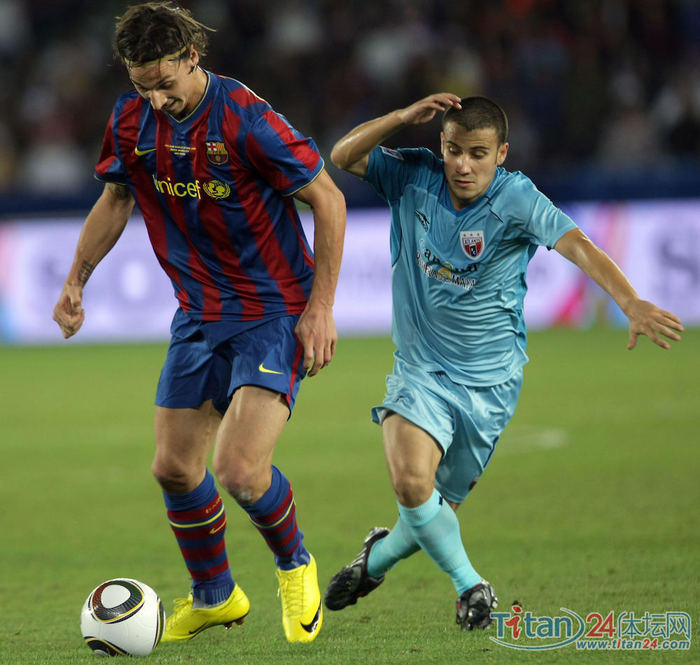 智利横扫瑞典，伊布带队取胜