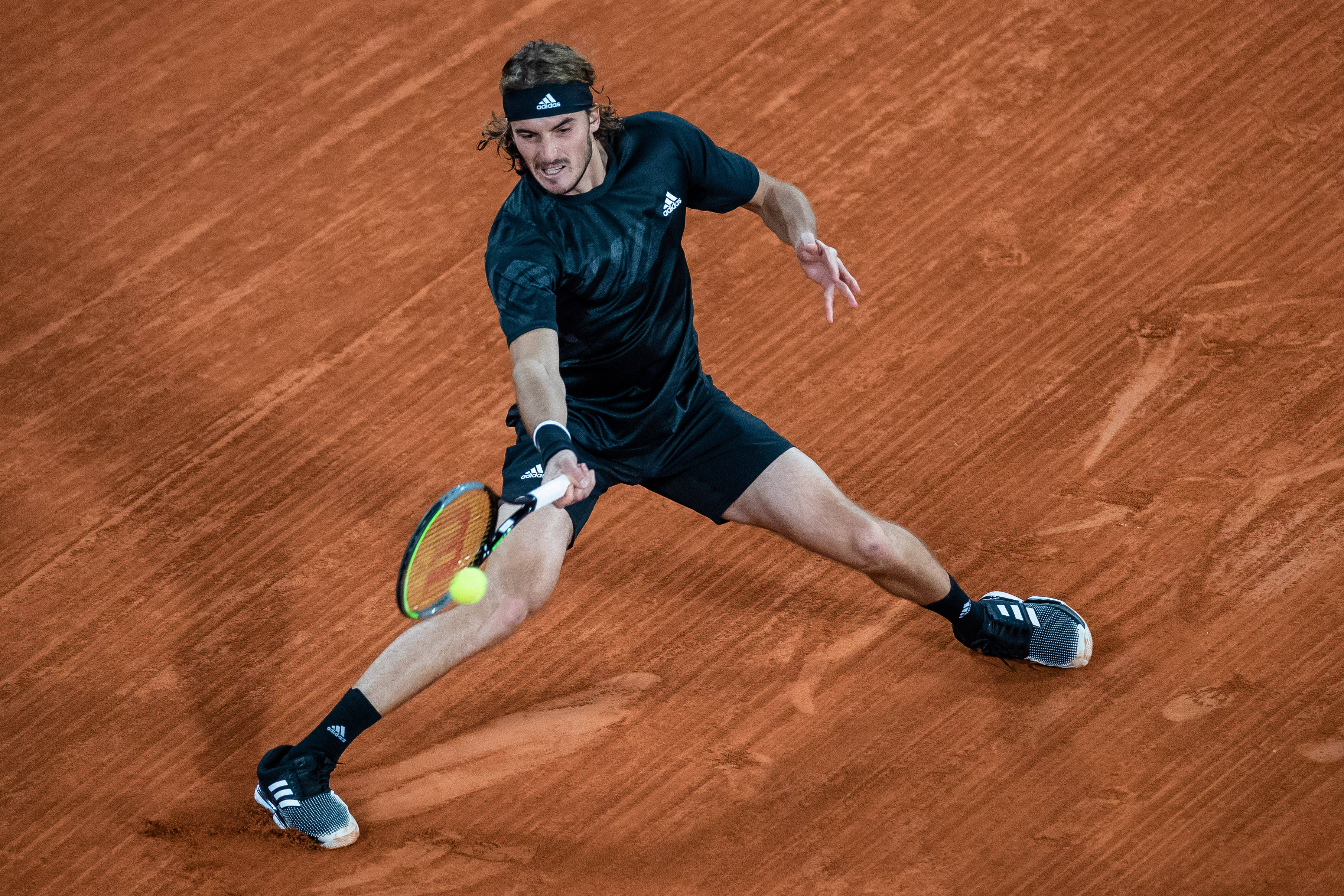 ATP总决赛碾压法网,西西帕斯状态火热 ATP总决赛碾压法网,西西帕斯状态火热