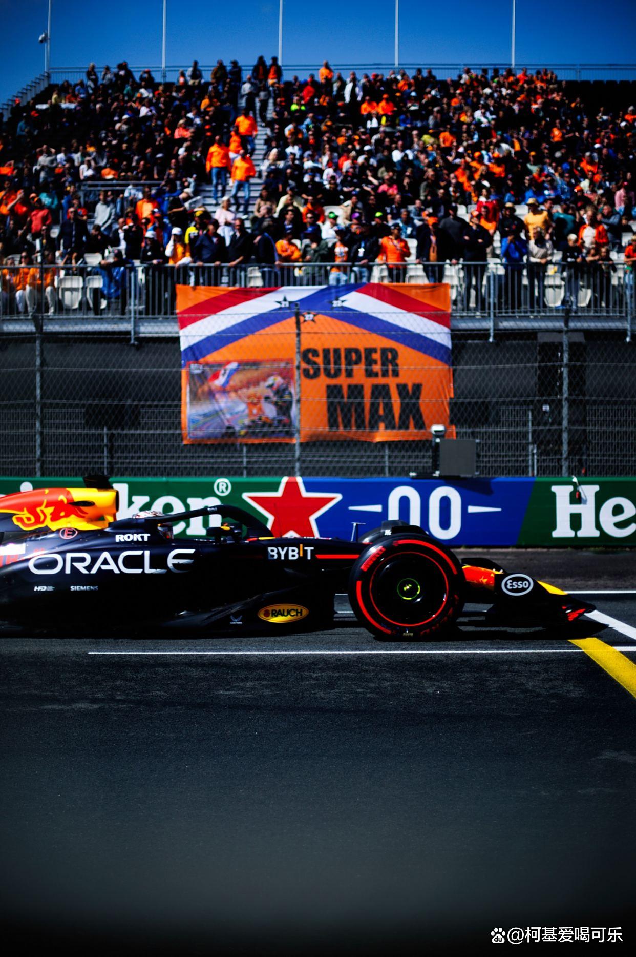 梅赛德斯碾压红牛二队，佩雷兹关键制胜