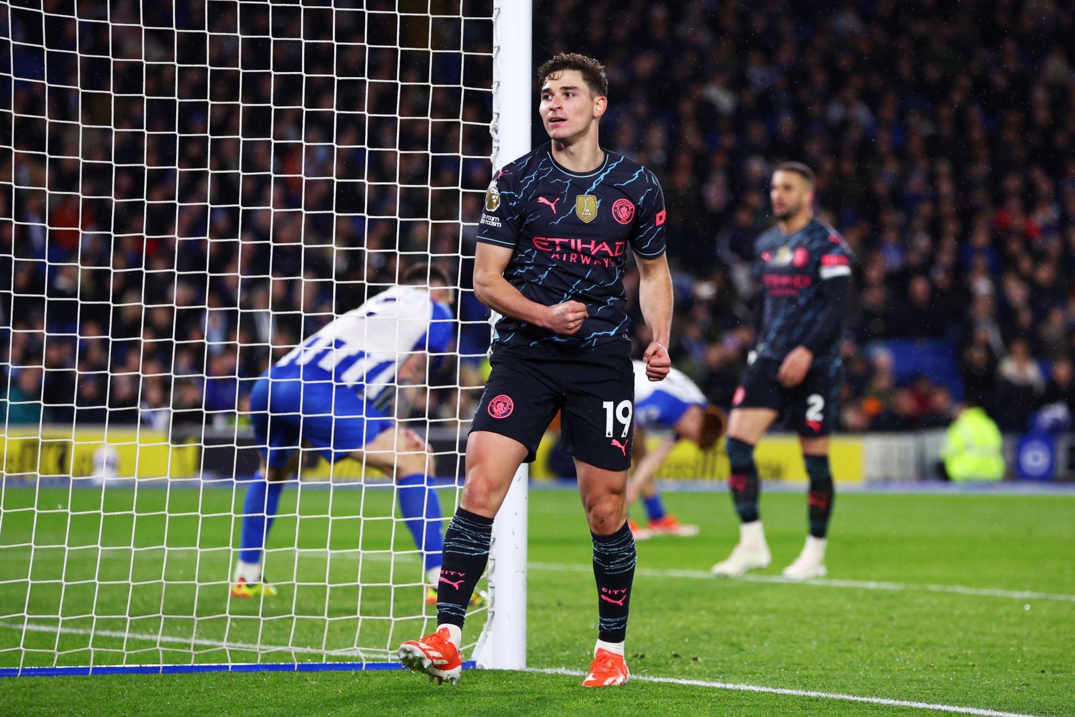 英格兰险胜摩洛哥,内马尔爆发神勇 英格兰险胜摩洛哥,内马尔爆发神勇