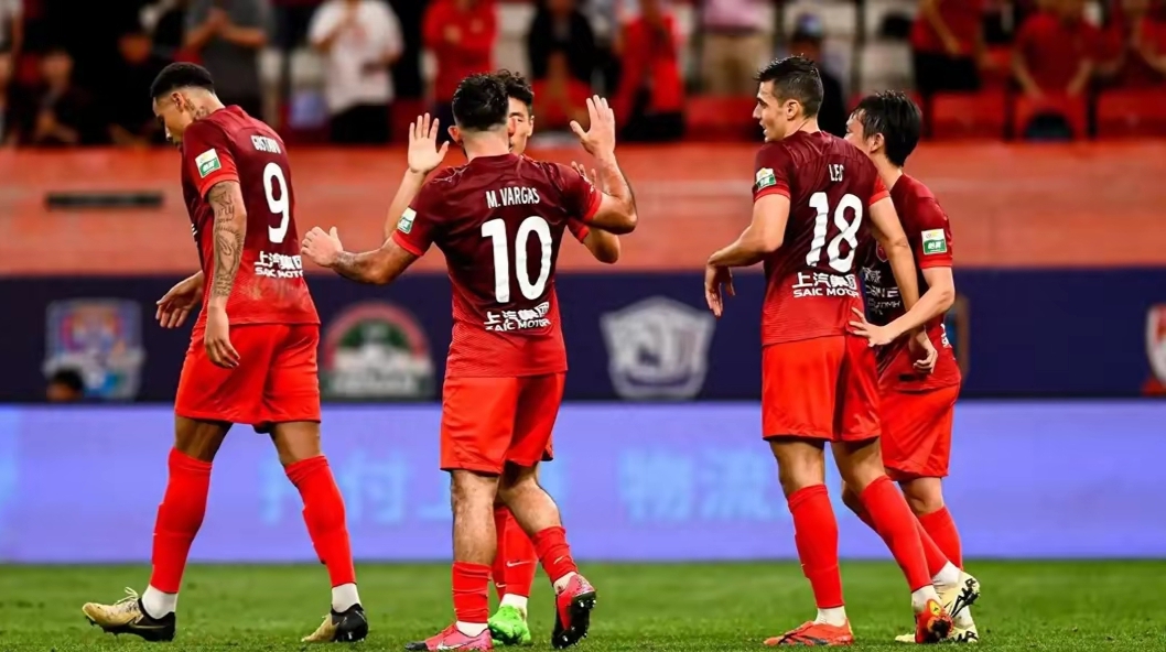 外援球员回归球队，实力大增