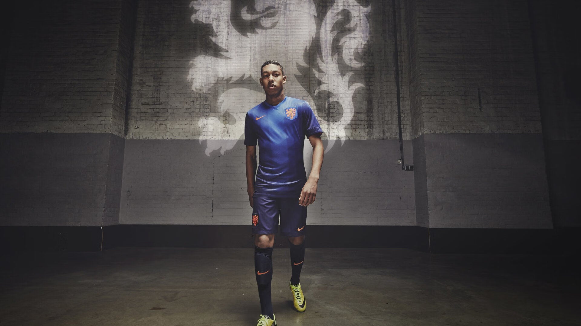 跨界风暴，当黄蜂速胜广厦队，杰伦·格林在F1赛道接管比赛