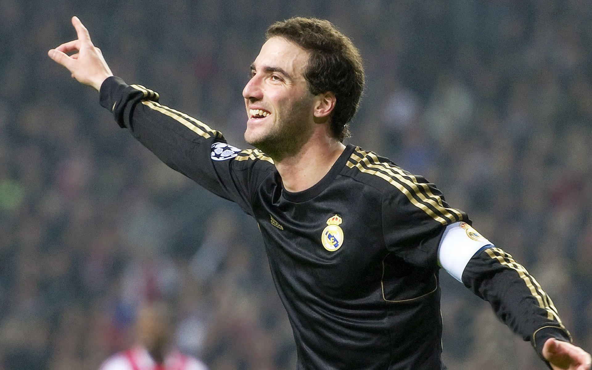 北欧风暴下的战术革命，楚阿梅尼如何成为巴萨攻克丹麦的关键先生