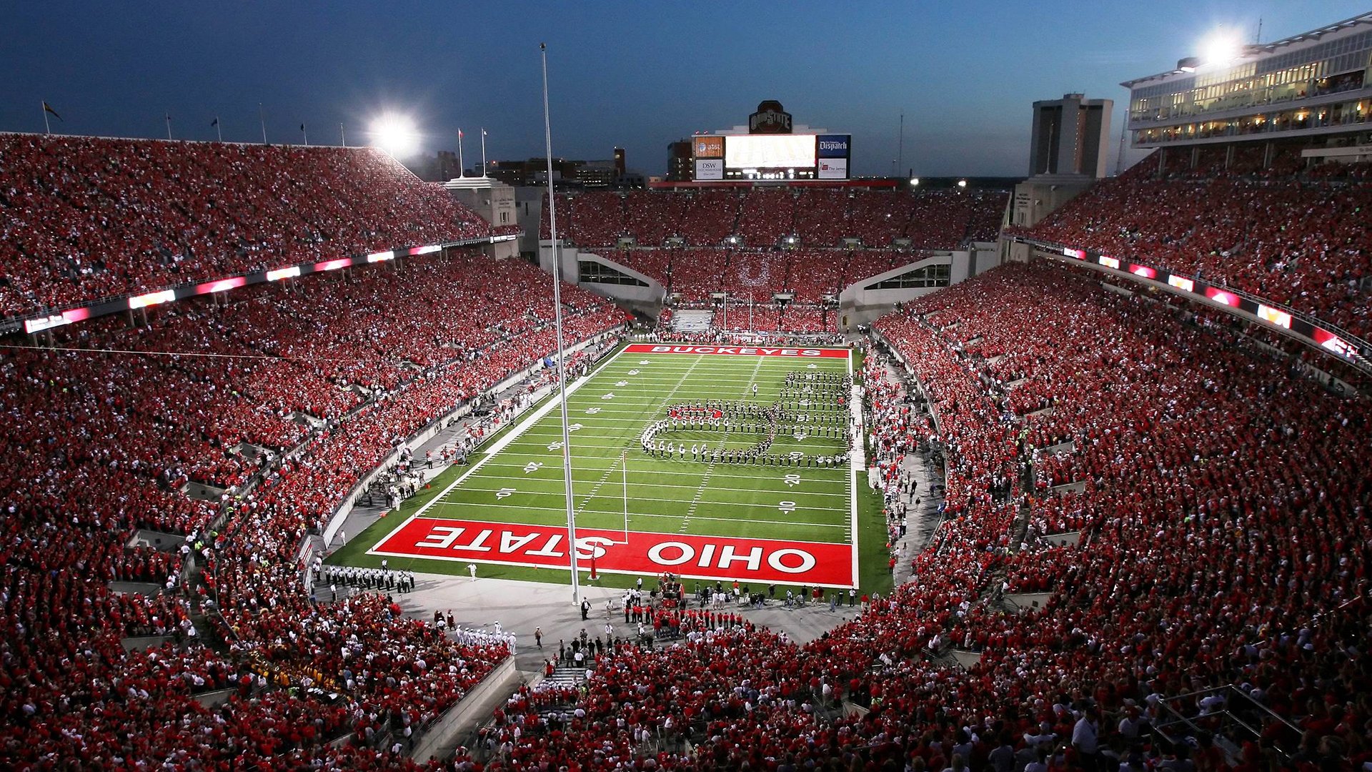 赛道与绿茵场，F1新赛季揭幕战与浙江队爆冷上海队的双线焦点